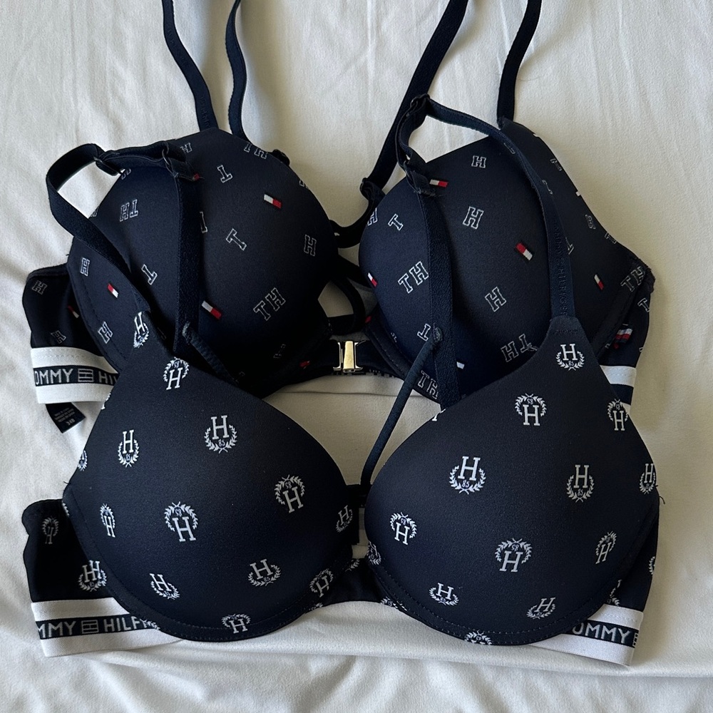 Tommy Hilfiger Dark Blue Bra Set with Logo Pattern